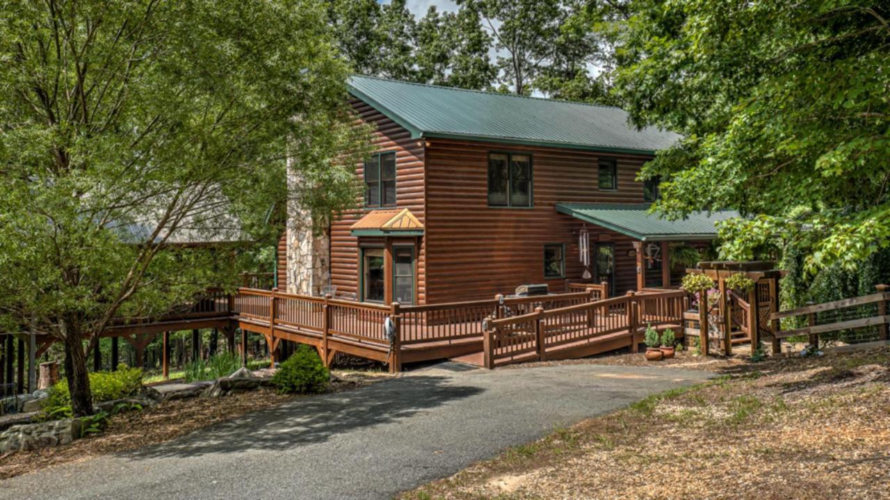 Tumnus Ridge Villa Morganton Exterior photo